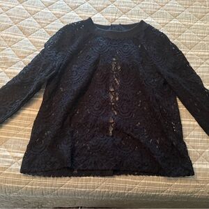Elegant Black Lace Women’s Top – Size 2, Button-Back Blouse
